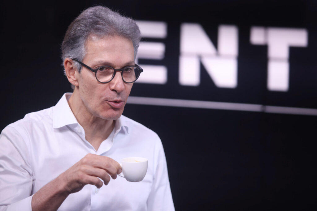 zema-se-diz-melhor-que-flavio-e-caiado-para-corrigir-erros-do-pt.-video