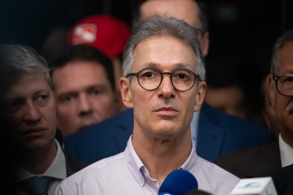 zema-encarna-eneas-e-prova-que-brigar-com-gilmar-mendes-da-ibope