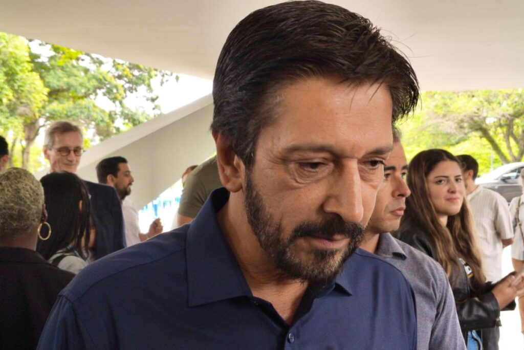 nunes-cancela-patrocinio-de-“kit-vinho”-em-festival-de-fisiculturismo