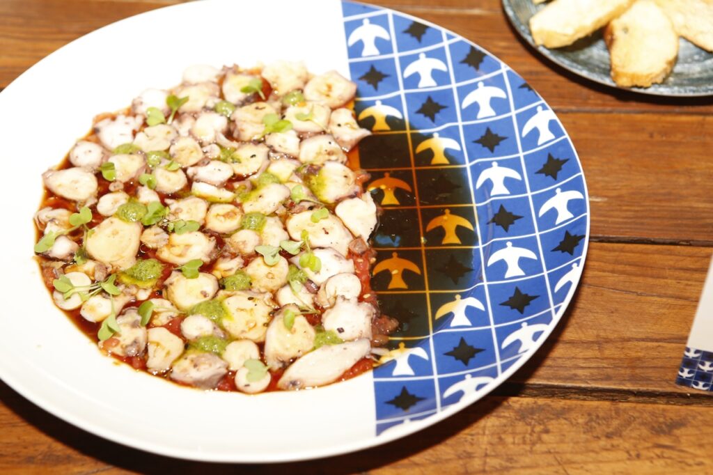 brasilia-no-prato:-petisqueiros-transforma-o-pontao-em-rota-de-sabores