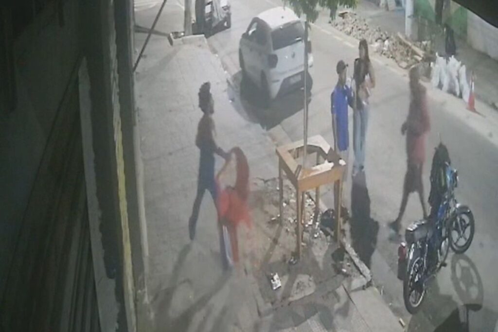 video-mostra-ator-vitima-de-ataque-homofobico-sendo-perseguido-em-sp.-assista