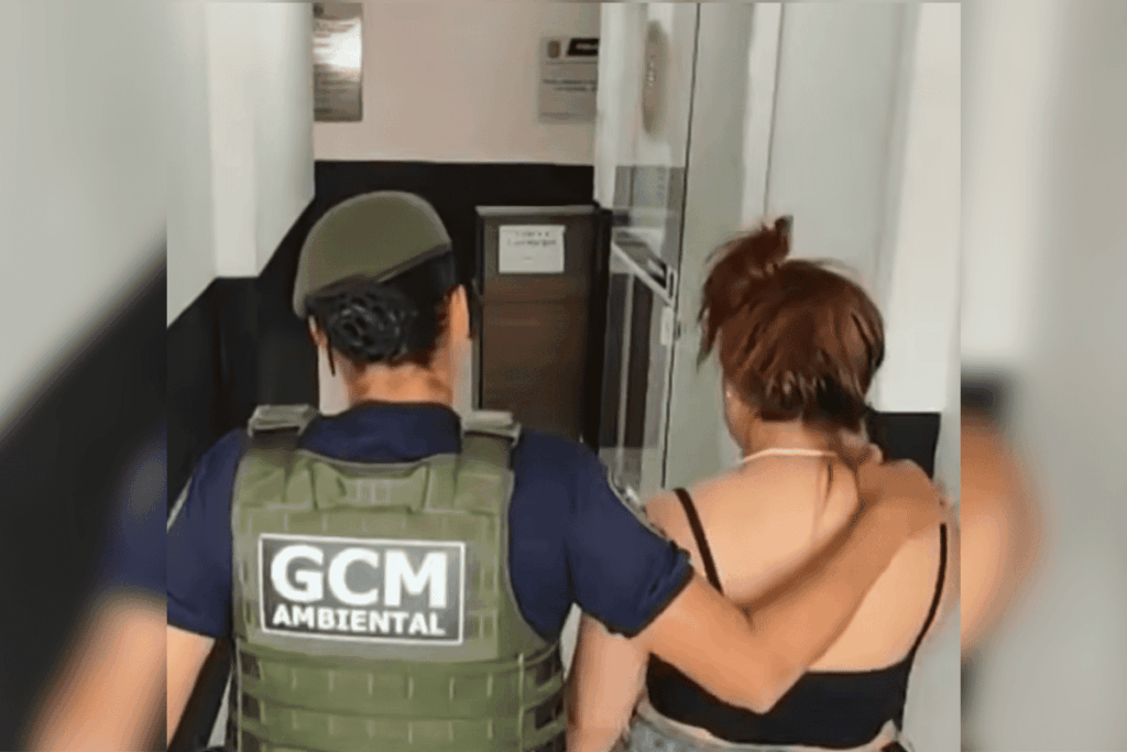 mulher-em-carcere-privado-joga-bilhete-de-socorro-na-rua-e-e-resgatada