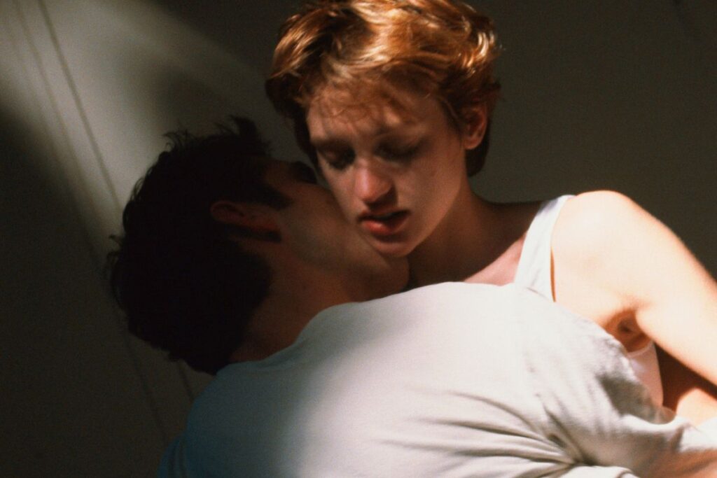 dia-do-corno:-fetiche-“cuckold”-ganha-visibilidade-e-divide-opinioes