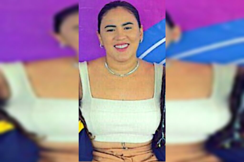 grupo-faz-campana-na-porta-da-colmeia-para-pegar-falsa-milionaria-da-porrada