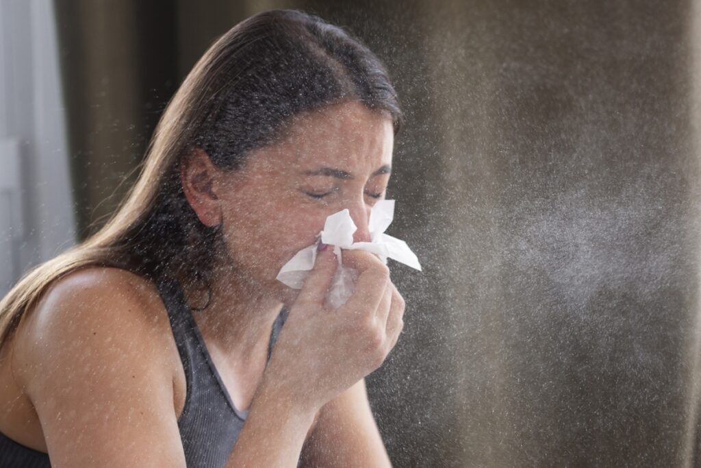 segurar-espirro-pode-aumentar-risco-de-avc-e-ruptura-de-aneurisma