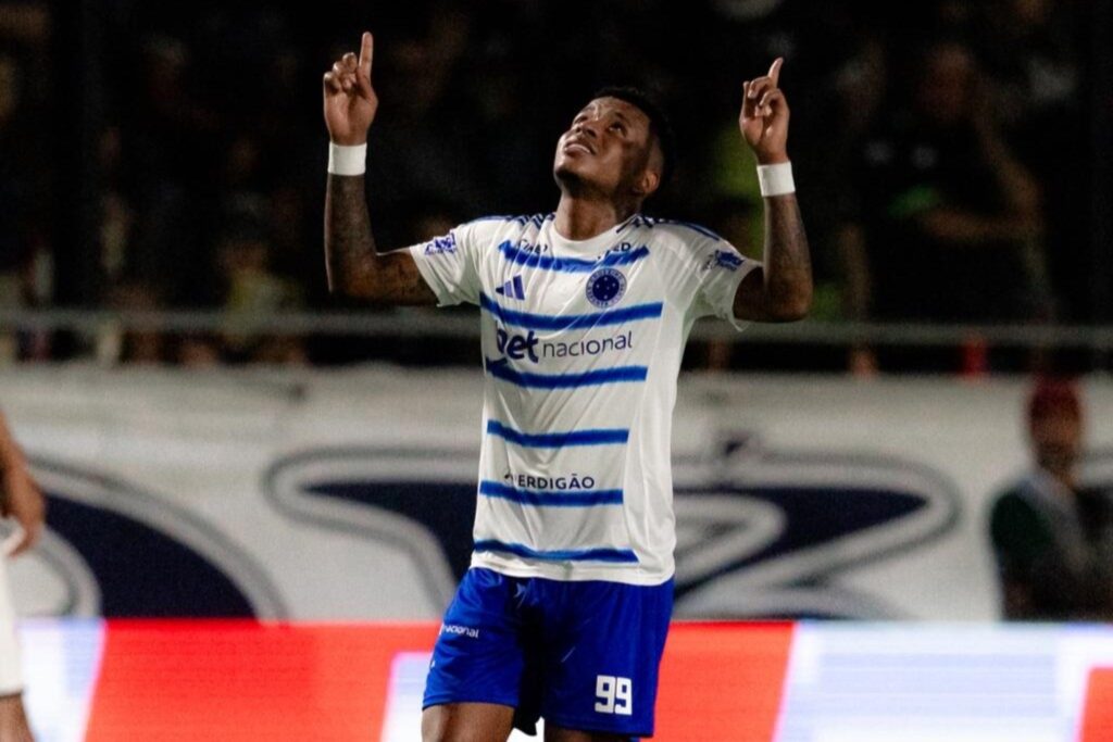 brasileirao:-arroyo-marca-e-cruzeiro-vence-o-remo-por-1-x-0-no-para