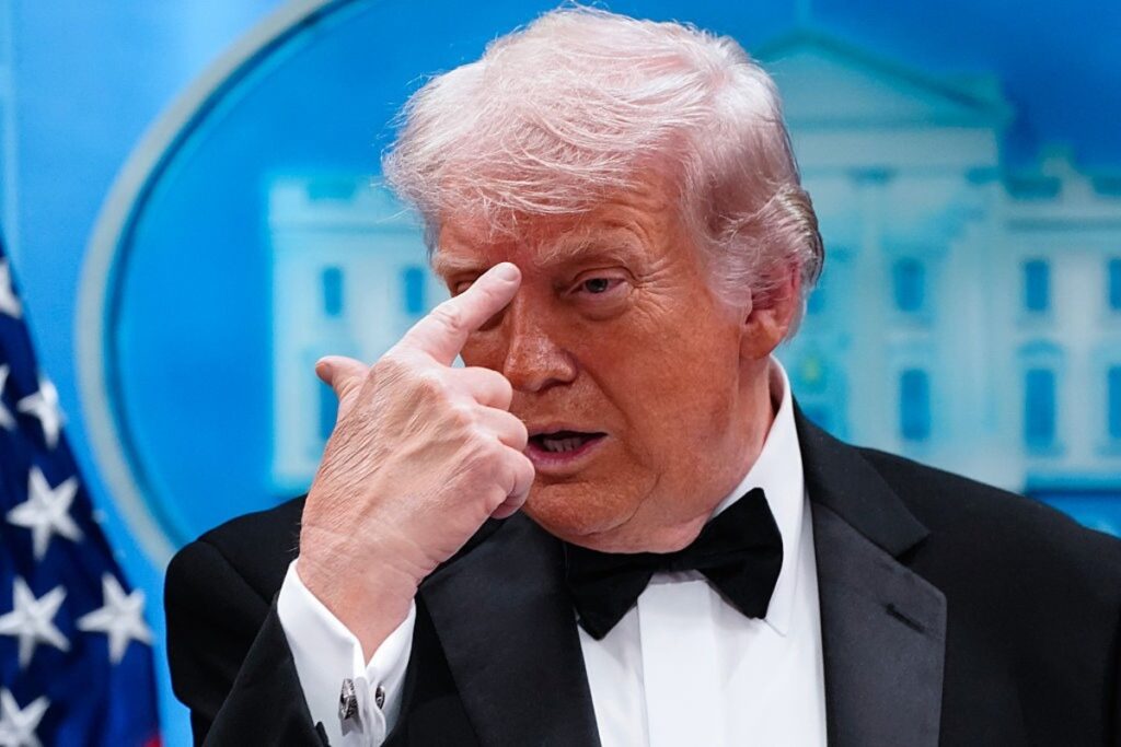 trump-divulga-imagens-do-momento-do-ataque-e-foto-do-atirador-preso:-“doente”.-video