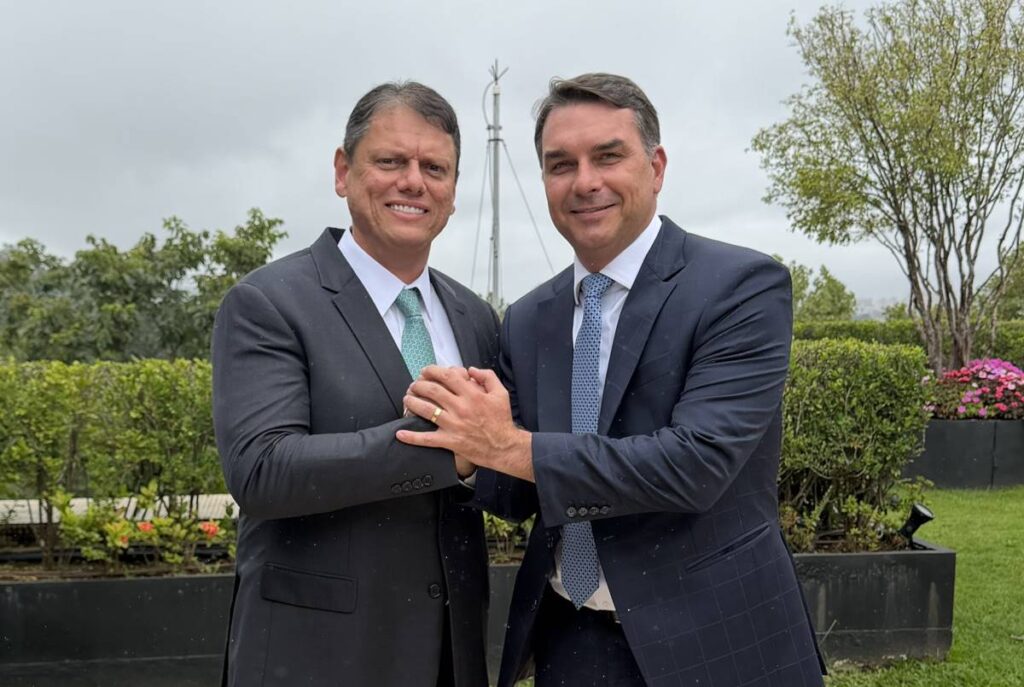 tarcisio-e-flavio-“abrem”-pre-campanha-em-sp-na-agrishow