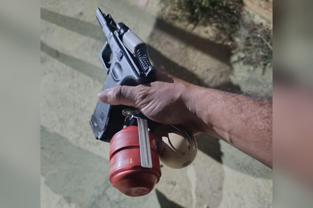 jovem-e-preso-com-granada-e-arma-de-brinquedo-em-mg:-“queria-aparecer”