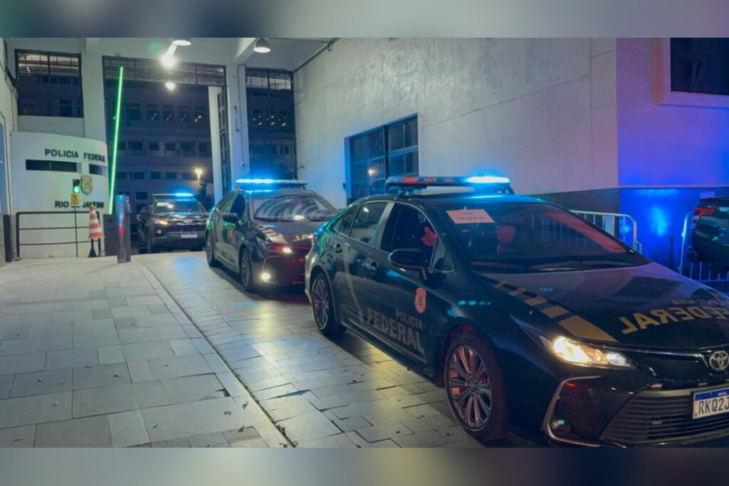 pf-mira-contrabando-no-porto-do-rio;-25-servidores-sao-afastados.-veja-video