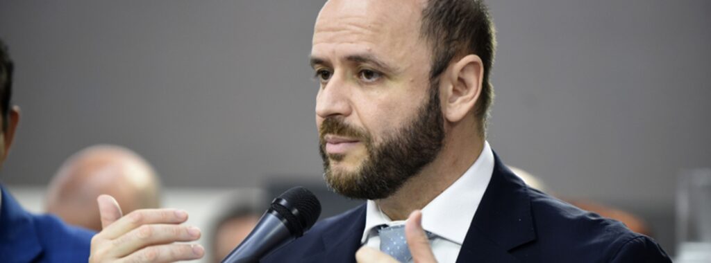 secretario-de-educacao-de-mg-e-exonerado-em-meio-a-investigacoes