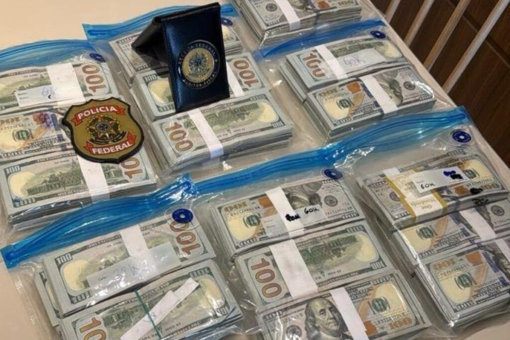 porto-do-rj:-pf-achou-r$-2-milhoes-na-casa-de-auditores-investigados