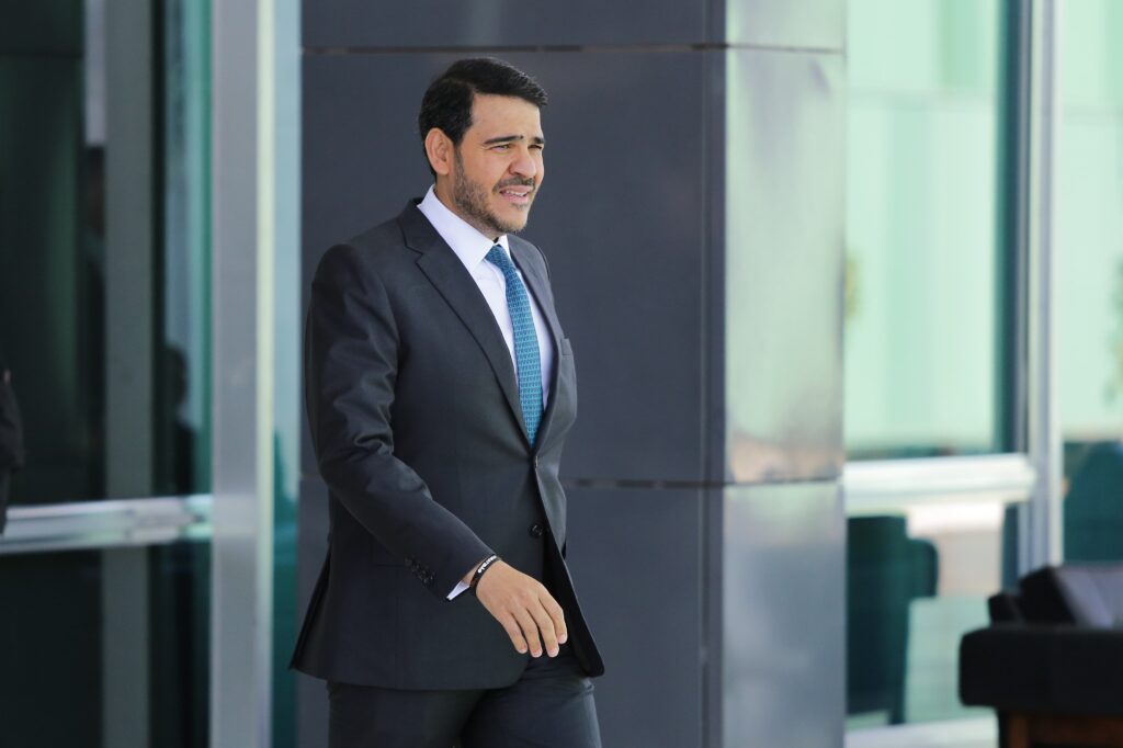 ministros-do-stj-e-ex-secretario-de-lula-pedem-votos-para-messias