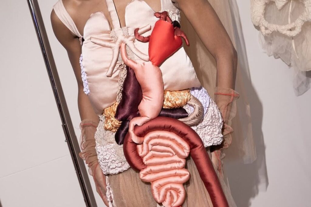 met-gala-2026:-conheca-a-unica-estilista-brasileira-na-exposicao