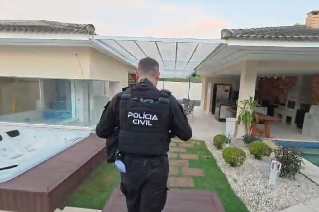 veja-a-mansao-do-irmao-de-oruam-investigado-por-lavar-dinheiro-do-cv.-video