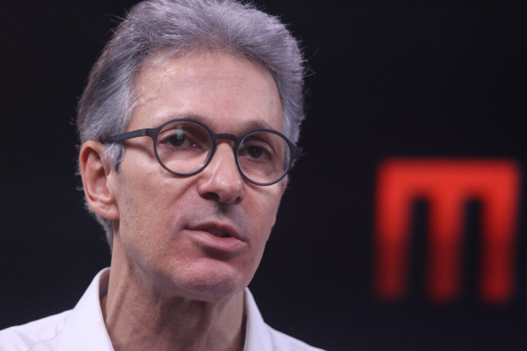 zema-puxa-ofensiva-de-politicos-mineiros-contra-messias-no-stf