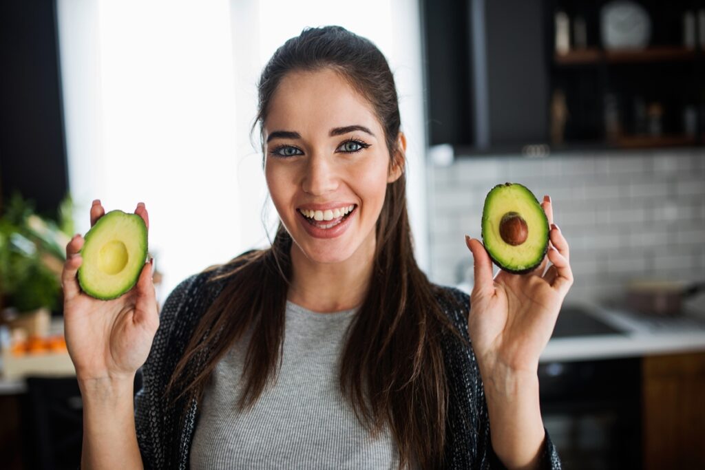 abacate-engorda?-entenda-por-que-a-fruta-pode-ser-aliada-da-saude