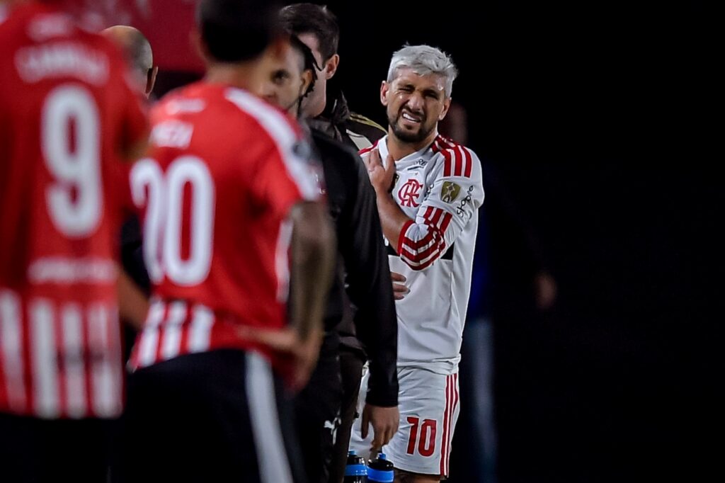 auxiliar-tecnico-de-leonardo-jardim-lamenta-lesao-de-arrascaeta