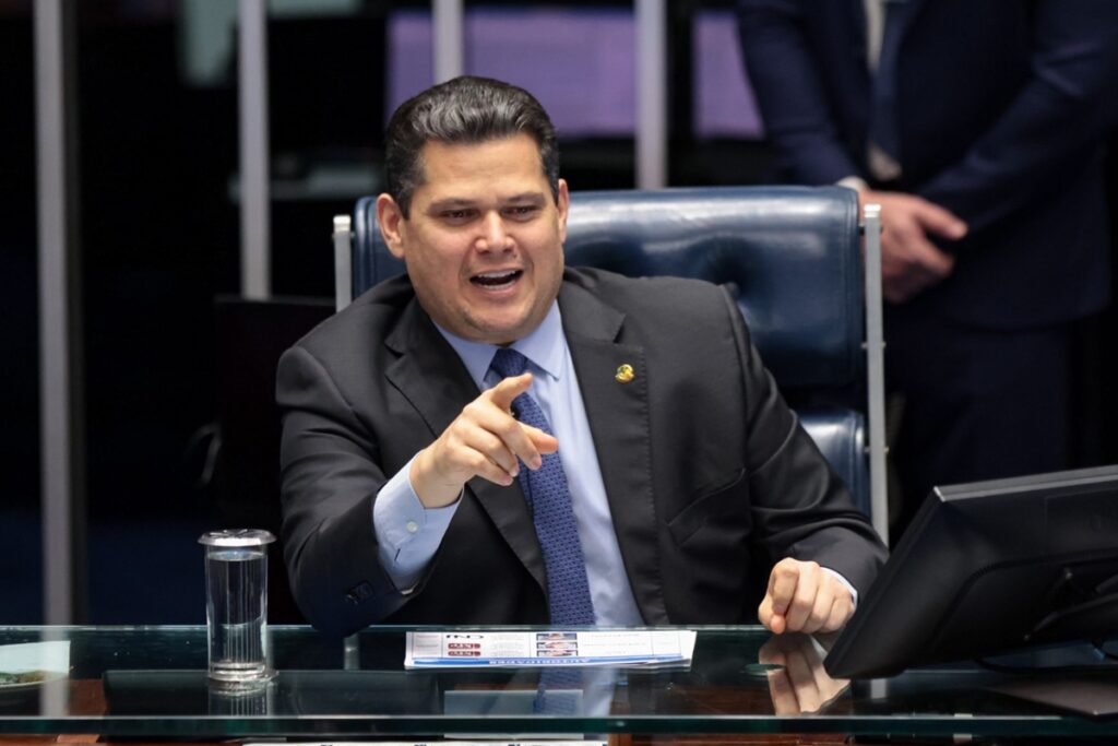 alcolumbre-comanda-derrota-de-messias-e-abre-crise-entre-lula-e-senado