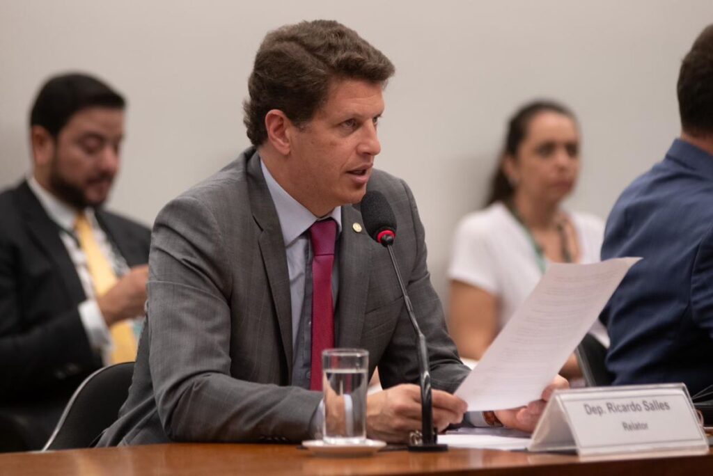 grupo-de-tarcisio-tentara-conversa-com-salles-para-evitar-racha-em-sp