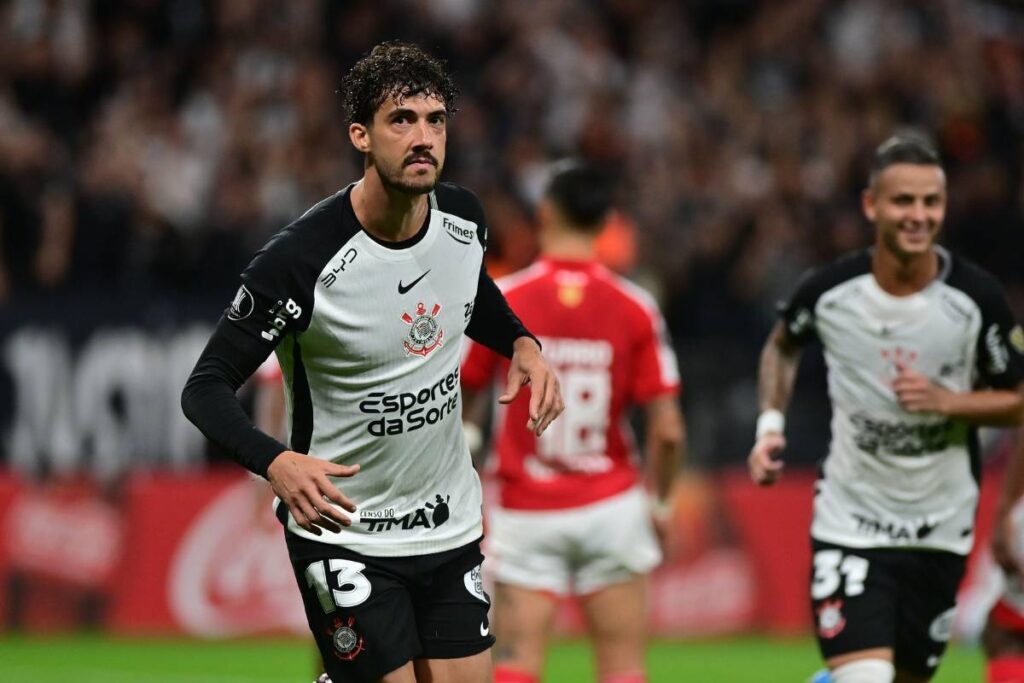 libertadores:-corinthians-aposta-em-defesa-solida-contra-o-penarol