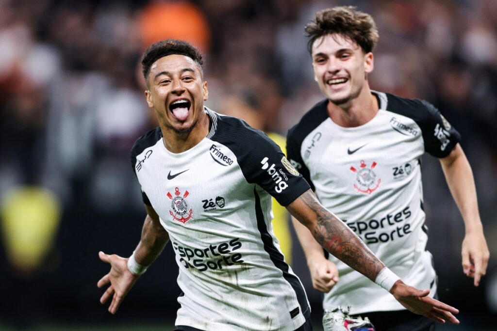 libertadores:-corinthians-domina-penarol,-vence-e-se-mantem-100%