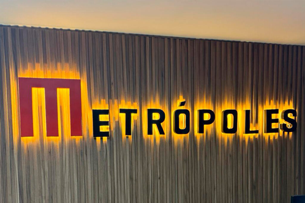 obrigado,-metropoles!