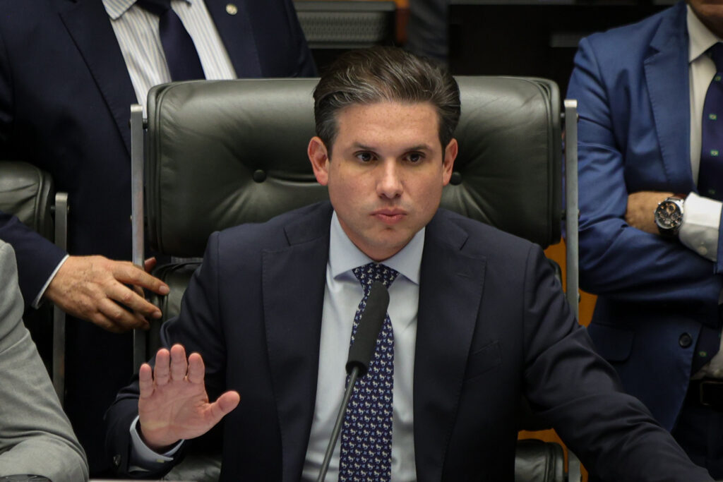 motta-demite-assessor-de-janones:-“e-reincidente”