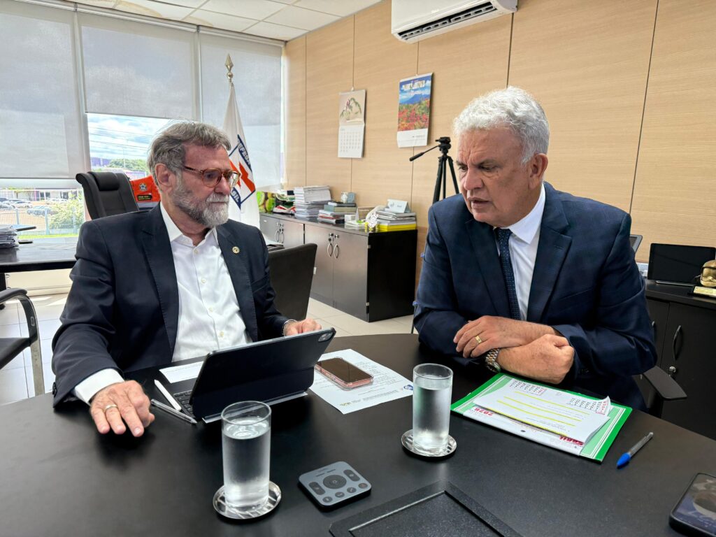 Petecão cobra ajuda rápida da Defesa Civil para famílias das enchentes no Acre