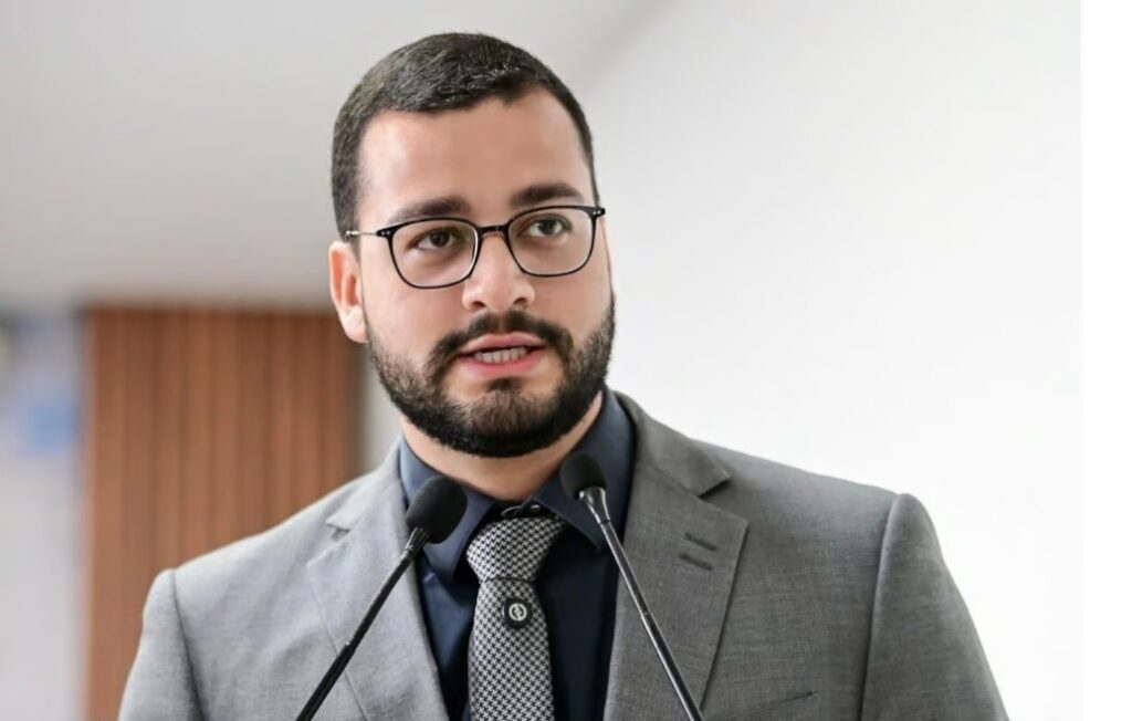 Vereador propõe prioridade em casas populares para famílias com crianças com autismo