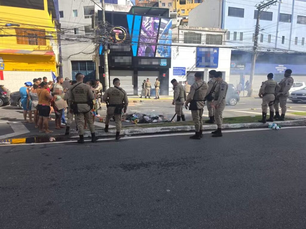 tiroteio-entre-policiais-e-suspeitos-deixa-crianca-morta-e-tia-baleada