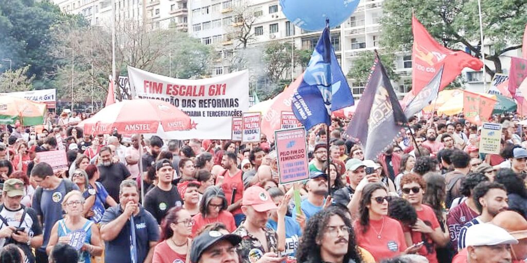manifestacao-em-sp-pede-fim-da-escala-6×1-e-acoes-contra-o-feminicidio