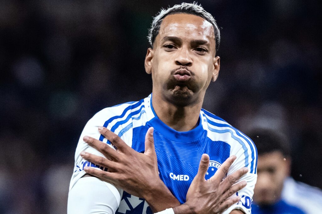 matheus-pereira-e-3o-jogador-com-mais-passes-decisivos-do-mundo-no-ano