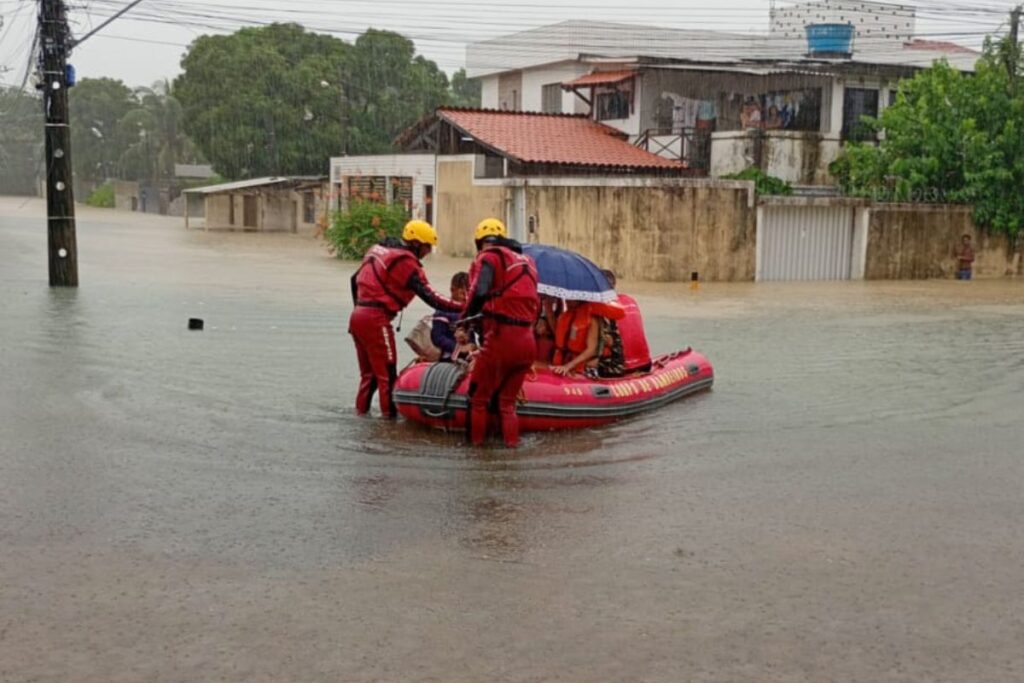 chuvas-em-pernambuco-deixam-quatro-mortos;-vitimas-sao-duas-maes-e-seus-filhos
