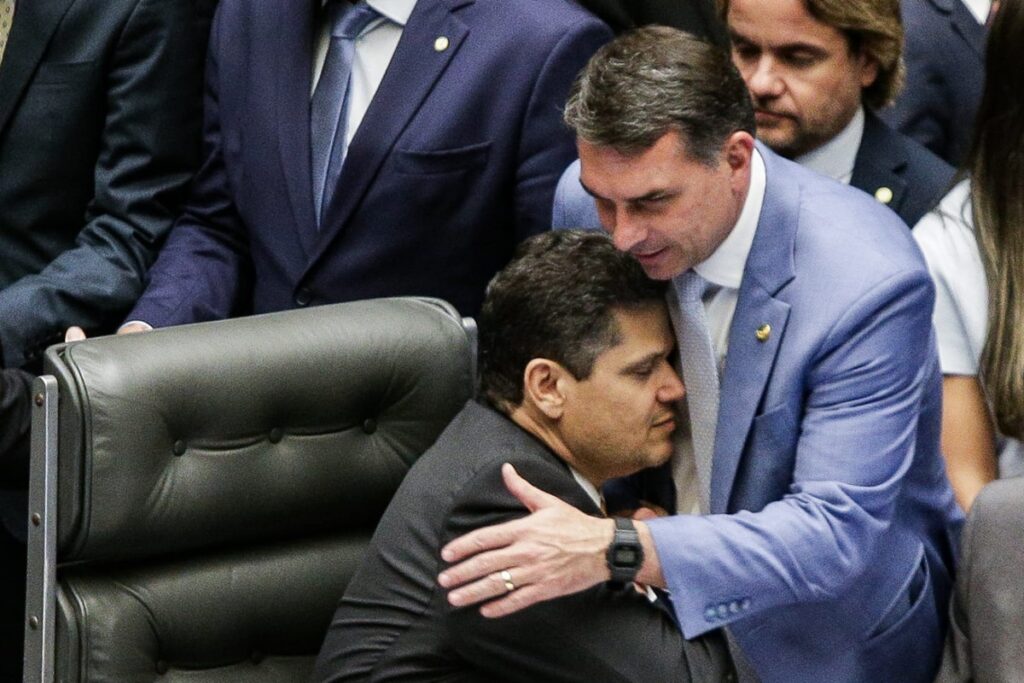 o-risco-do-“tudo-ou-nada”-de-alcolumbre