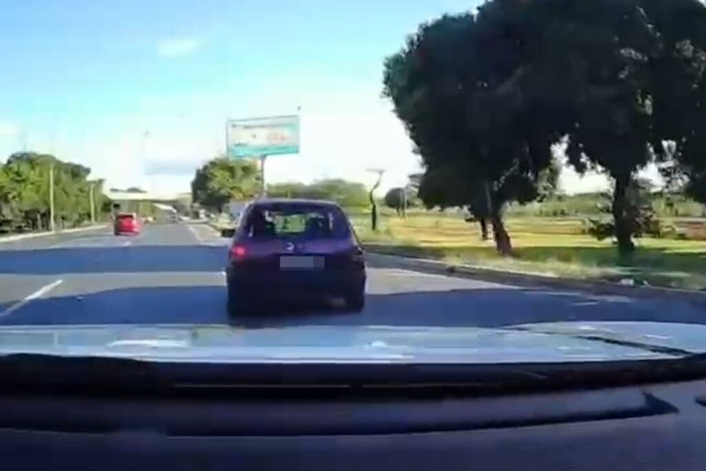 apos-perseguicao,-motorista-com-carro-furtado-acaba-e-pela-pmdf