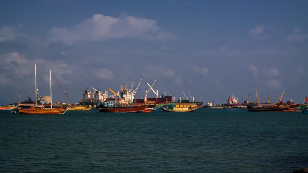 petroleiro-e-sequestrado-na-costa-do-iemen-e-desviado-para-a-somalia