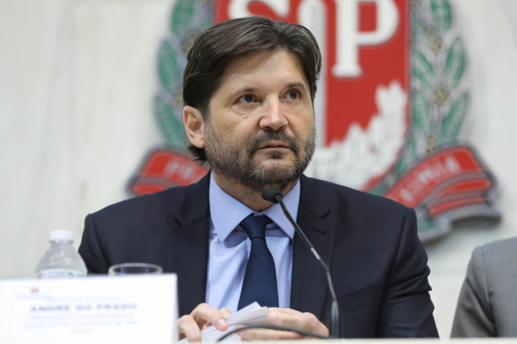 tarcisio-confirma-andre-do-prado-ao-senado-e-fecha-chapa-para-eleicoes