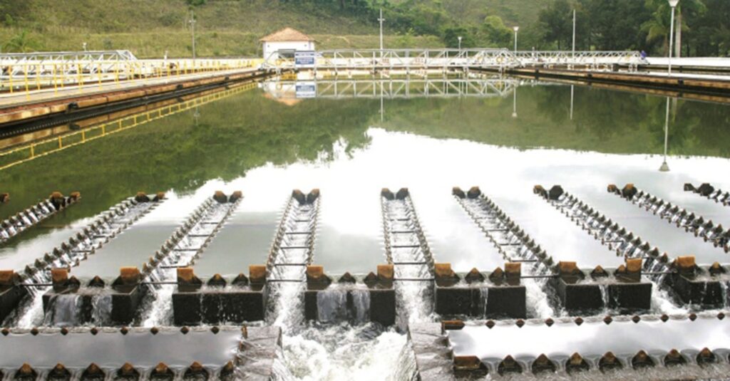 animal-em-adutora-coloca-em-risco-abastecimento-de-agua-de-bh