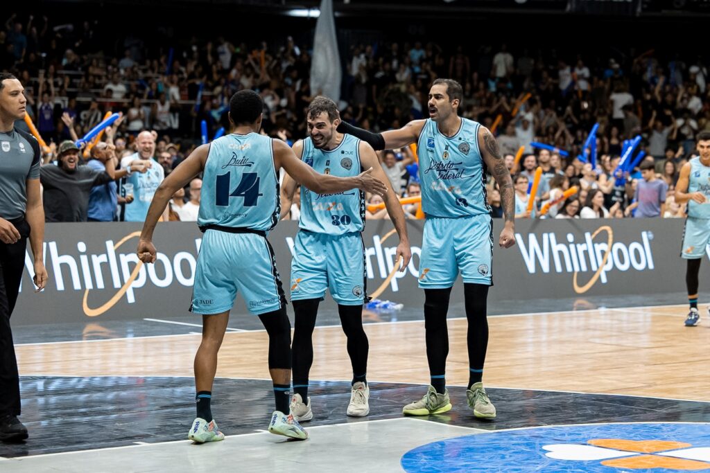 basquete:-classico-entre-brasilia-x-flamengo-marca-recorde-de-publico