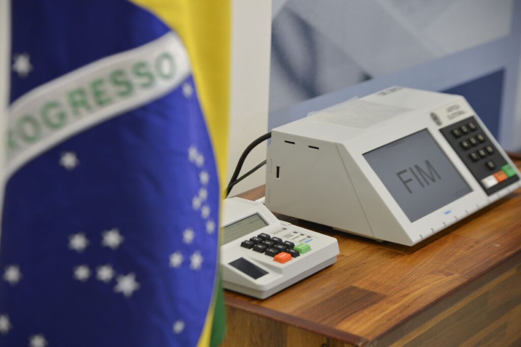 disputa-em-mg:-veja-quem-sao-os-pre-candidatos-mineiros-ao-senado