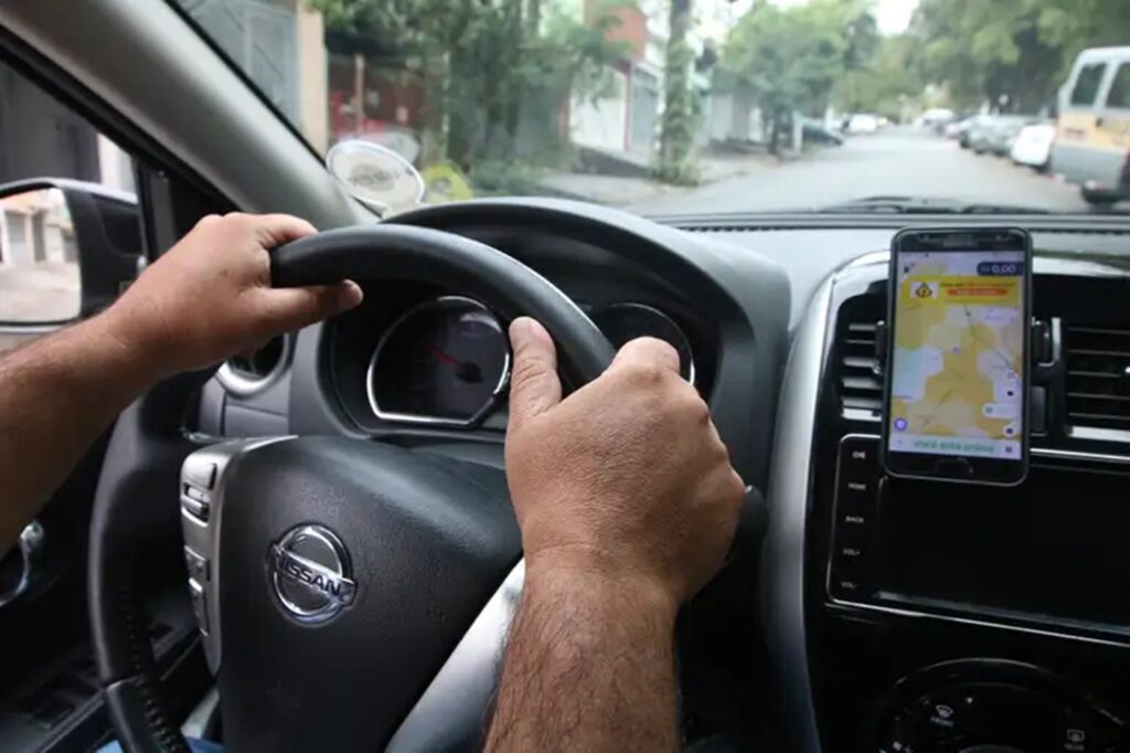 motorista-de-app-e-roubado-com-faca-no-pescoco-na-grande-bh