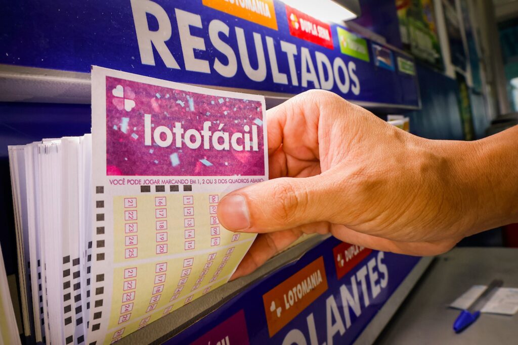 confira-os-numeros-da-lotofacil-3678-sorteados-nesta-quarta-(6/5)