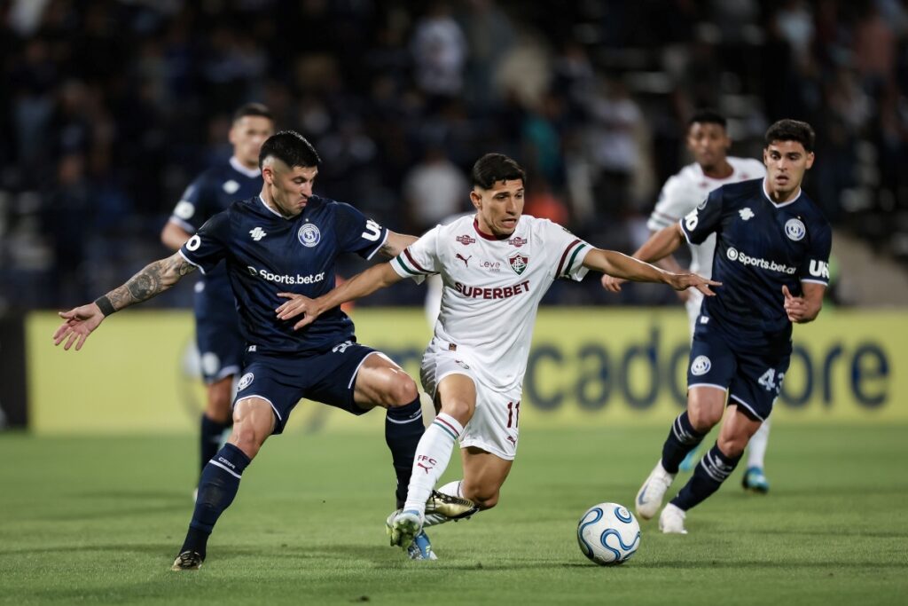 com-gol-nos-acrescimos,-fluminense-empata-com-independiente-rivadavia