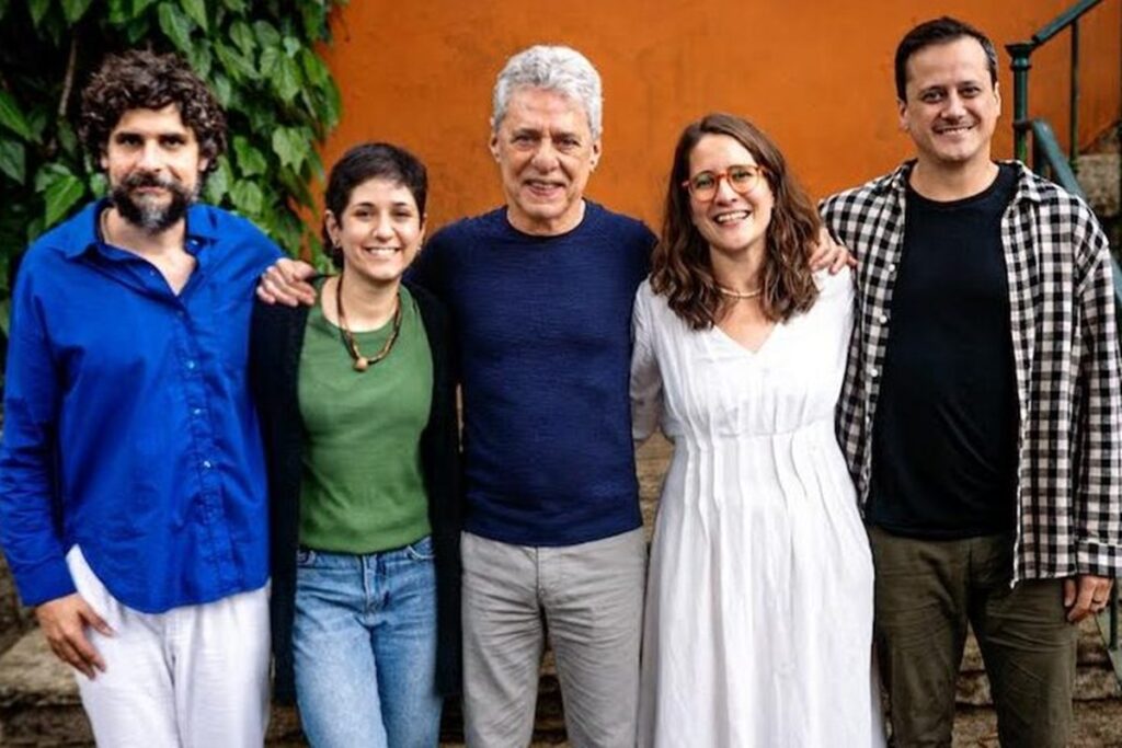 chico-buarque-participa-do-album-de-estreia-dos-escafandristas