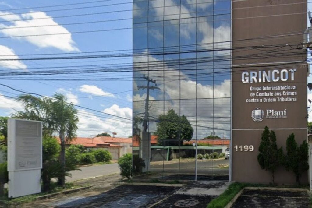 alvo-da-pf,-empresa-de-ciro-aluga-sede-de-delegacia-de-crimes-economicos