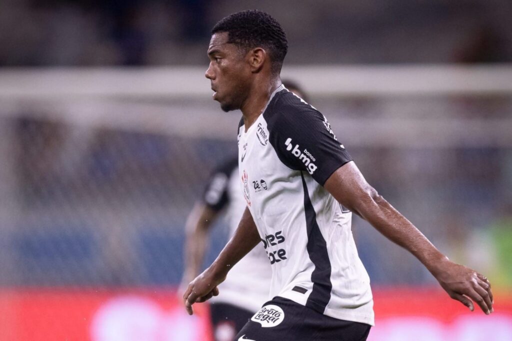 corinthians:-stjd-mantem-punicao-a-andre-por-expulsao-contra-o-vasco