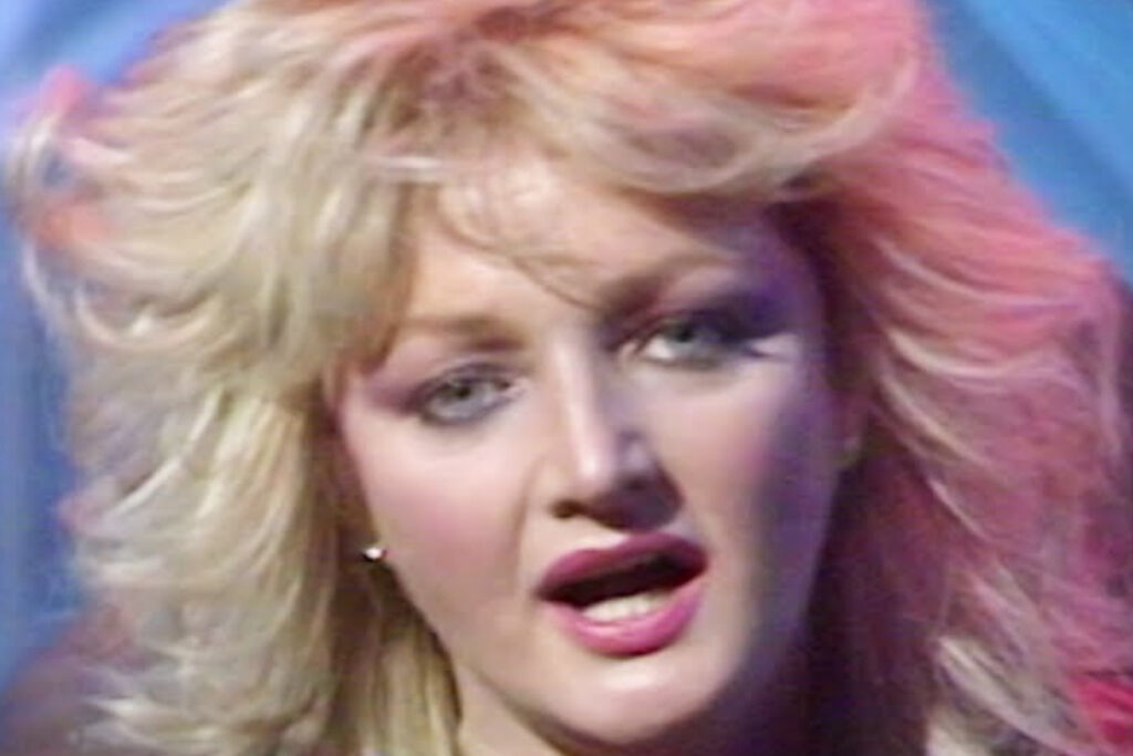 bonnie-tyler:-entenda-motivo-do-coma-induzido-da-cantora