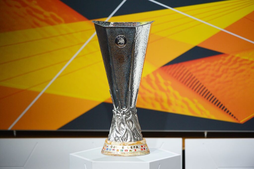 finais-da-liga-europa-e-conference-league-estao-definidas;-confira