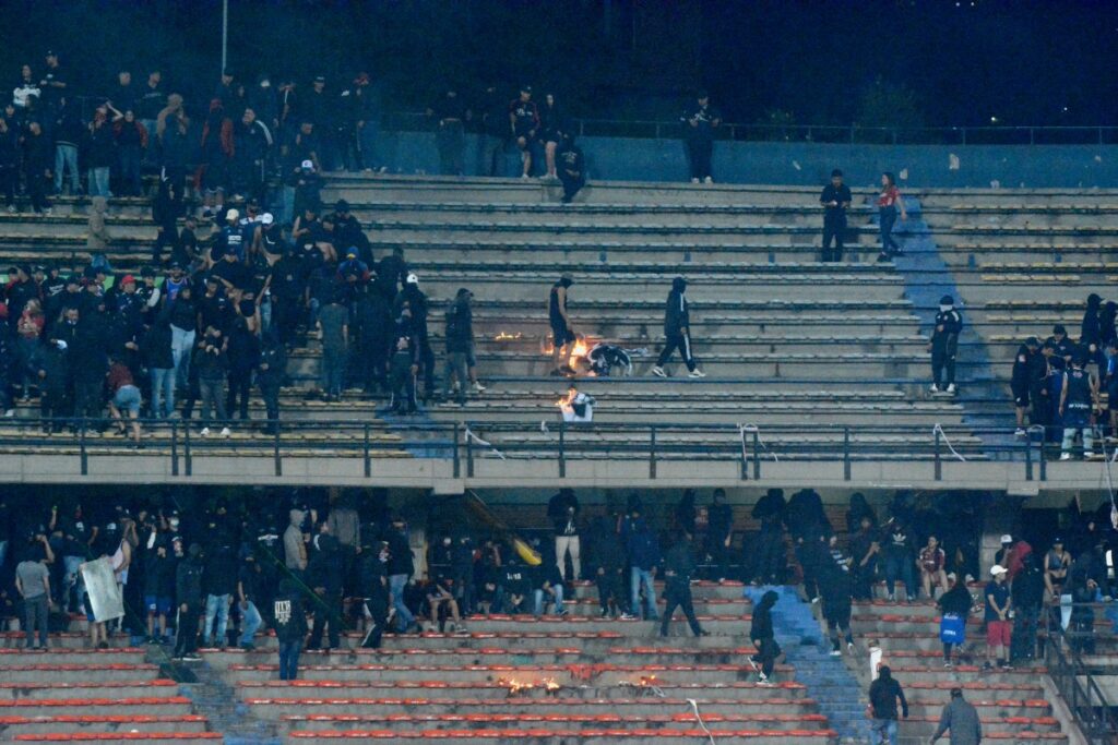 libertadores:-saiba-motivo-da-confusao-que-cancelou-jogo-do-flamengo